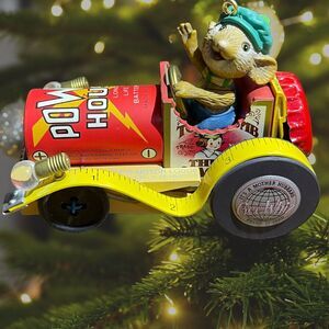 ENESCO NORTH POLE OR BUST 1990 Treasury of Christmas Ornament Mouse Classic Car